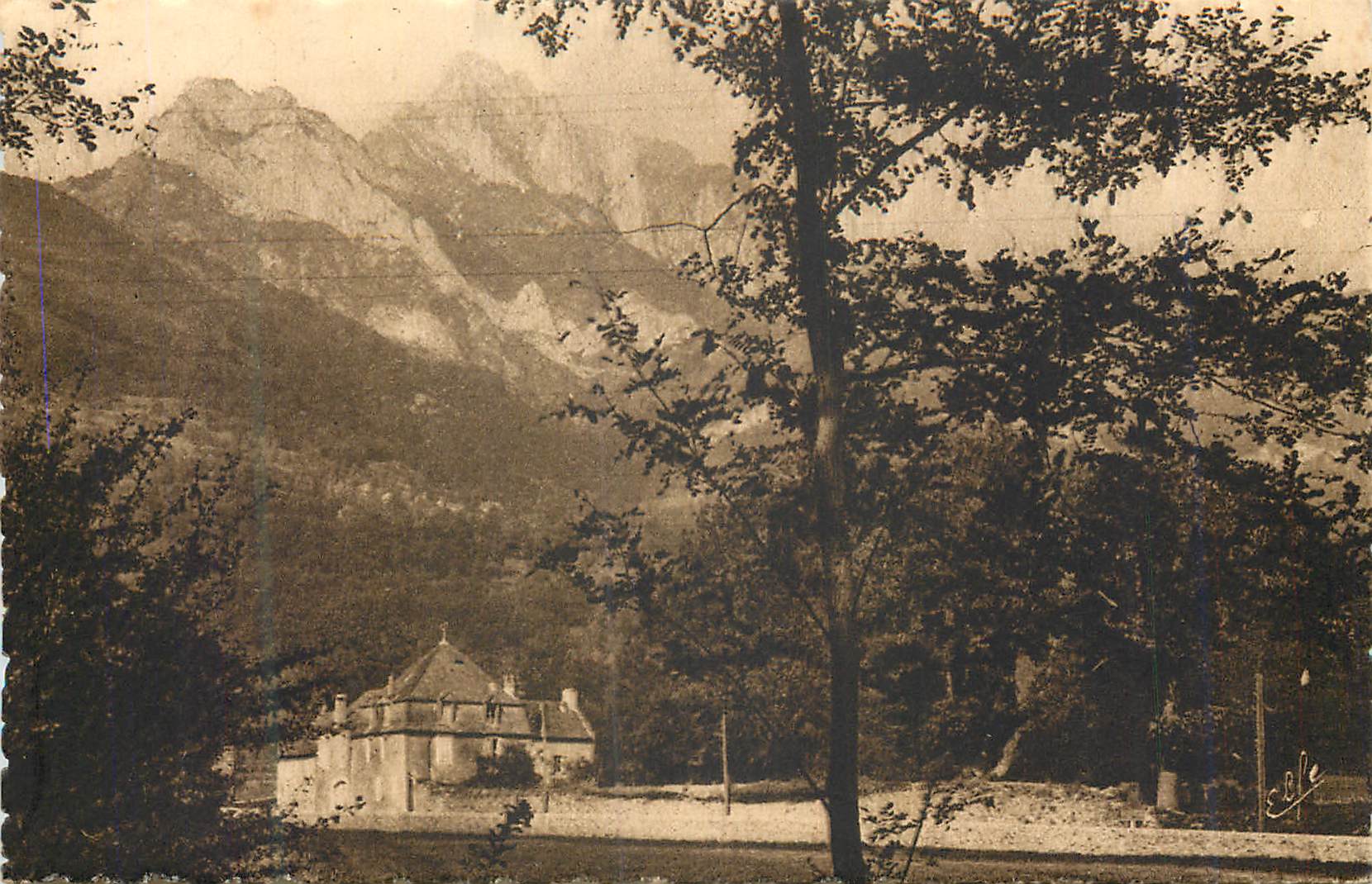 Château de la Celle — vue panoramique — éditeur non identifié