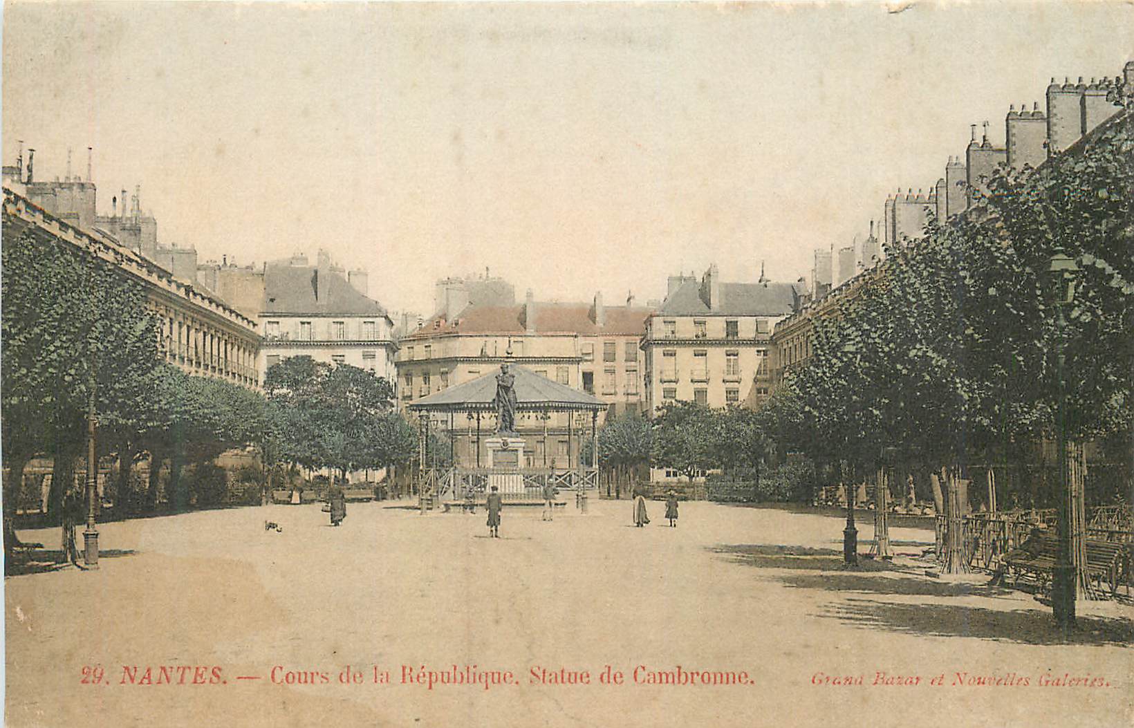 CPA Nantes Cours de la Republique Statue de Cambronne