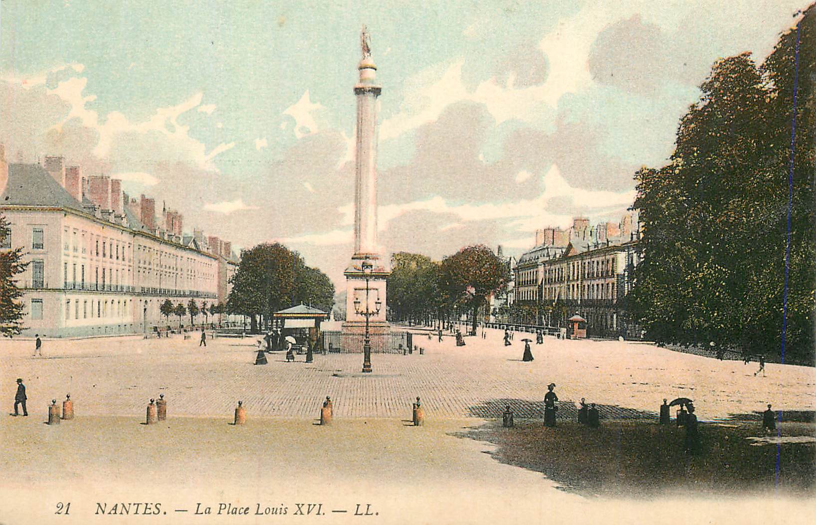 CPA Nantes La Place Louis XVI