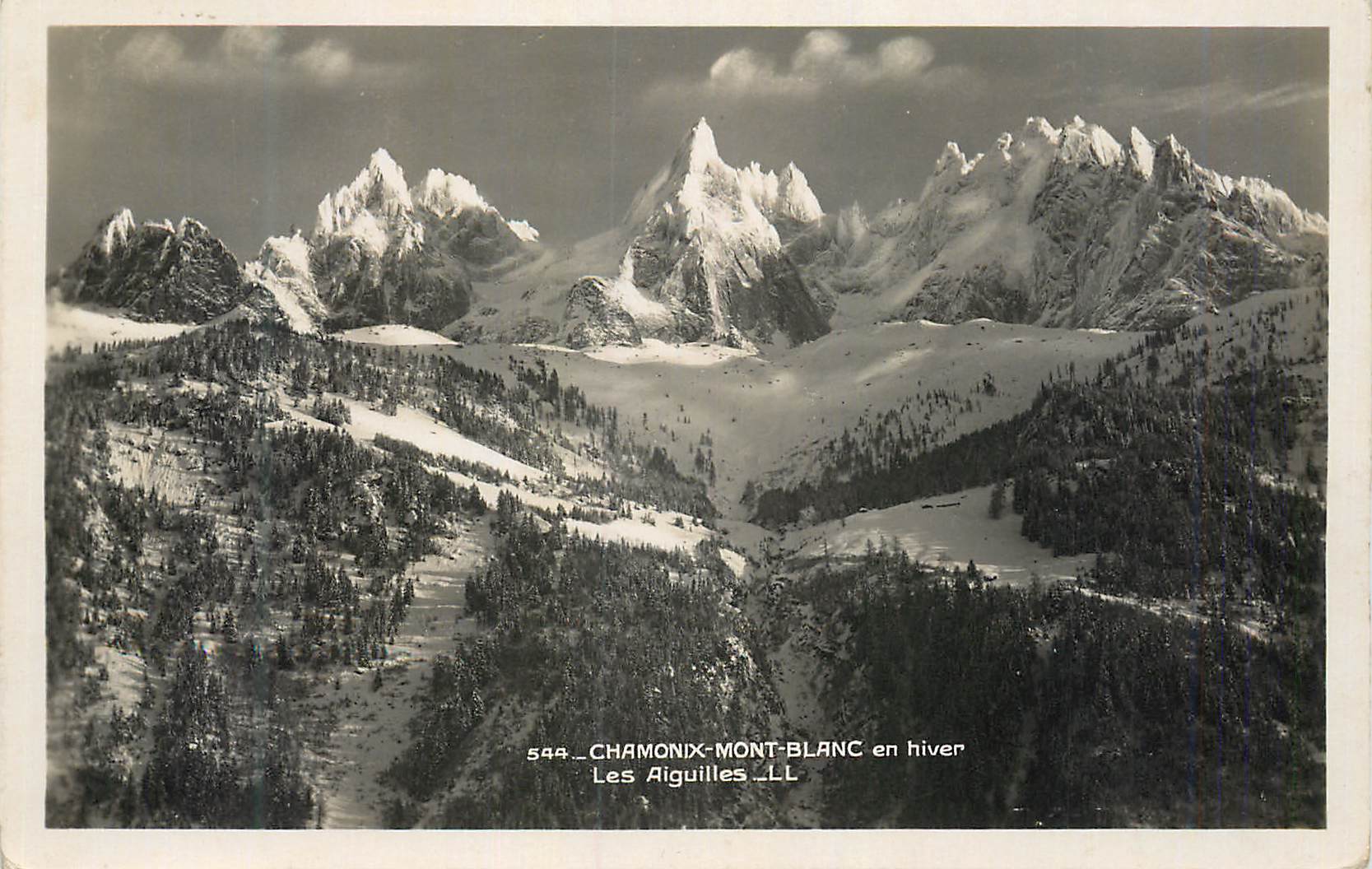 CPM Chamonix Mont Blanc en Hiver Les Aiguilles