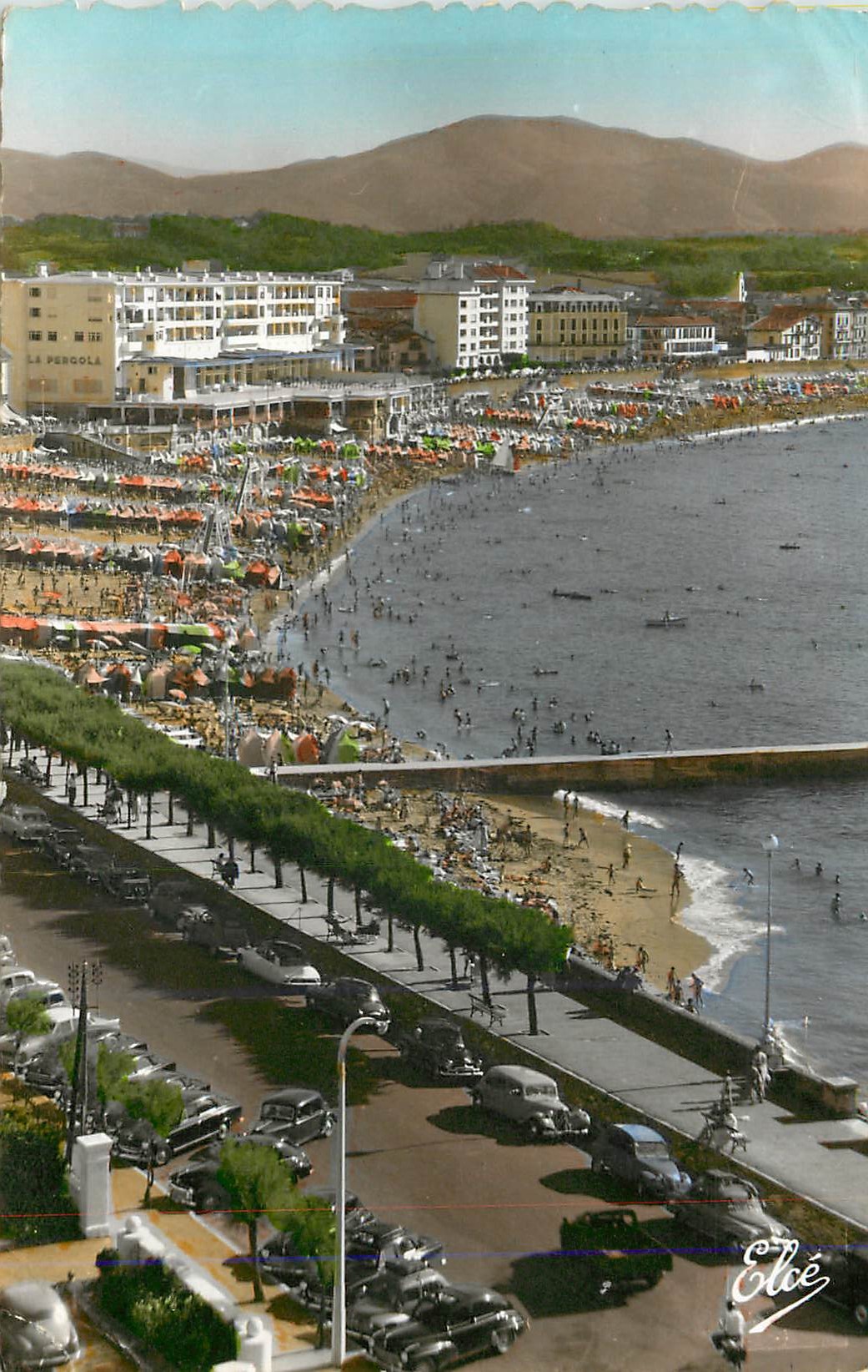 La Percola — aerial view of the beach and buildings — Elcé