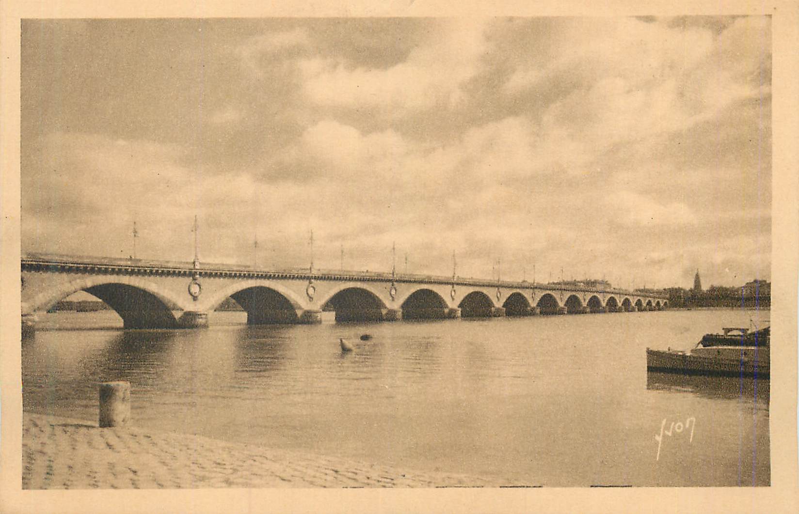 Pont de Pierre — Paris — éditeur J. LION, n° 107