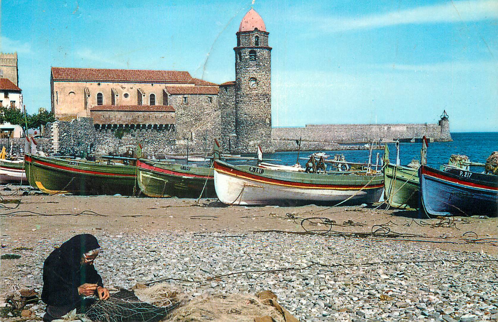 CPM La Cote Vermeille Collioure (Pyr Or) Sur le port Ravandage des Filets