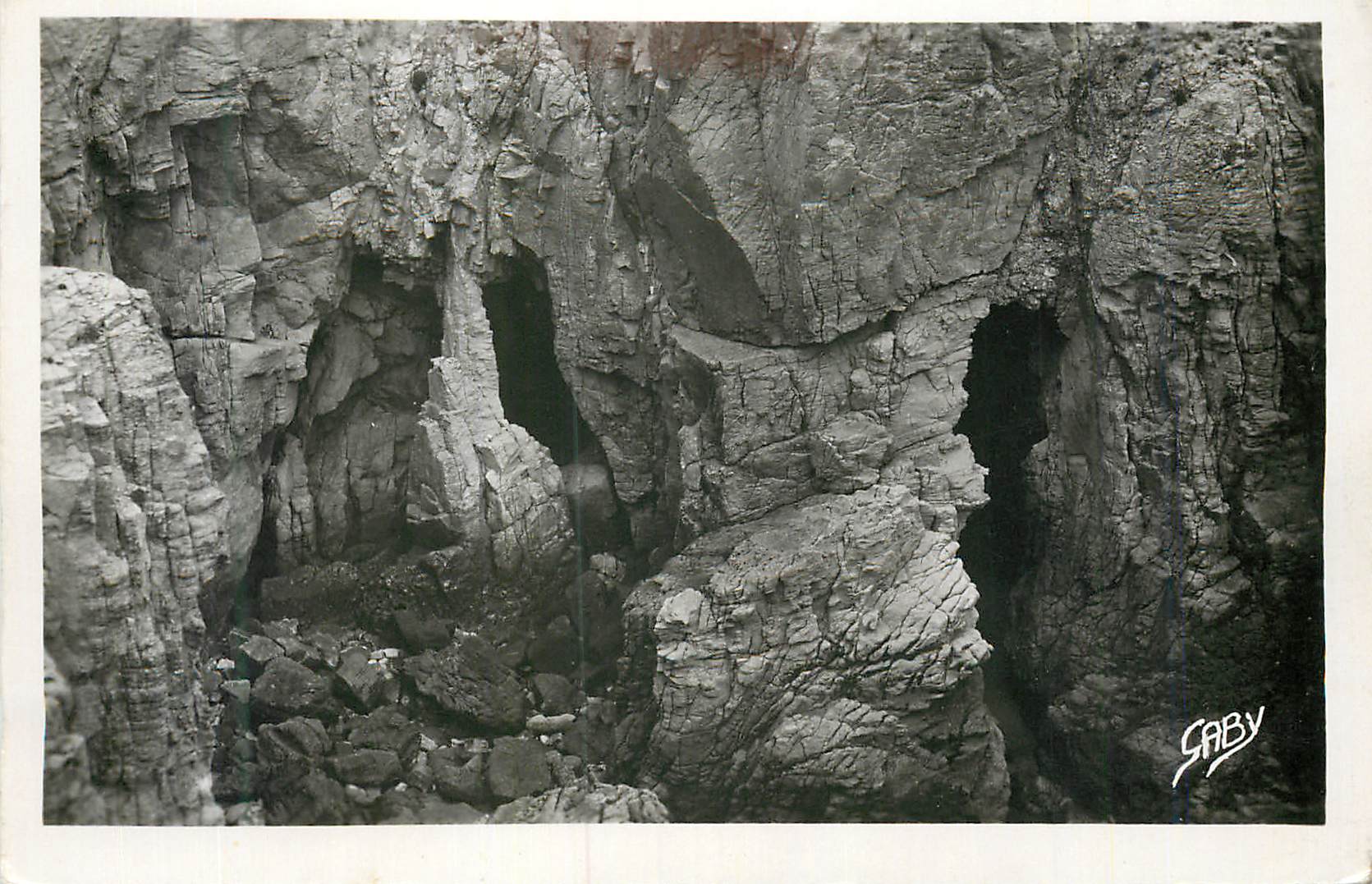 CPM Le Pouliguen (L Inf) Grottes de la Chapelle
