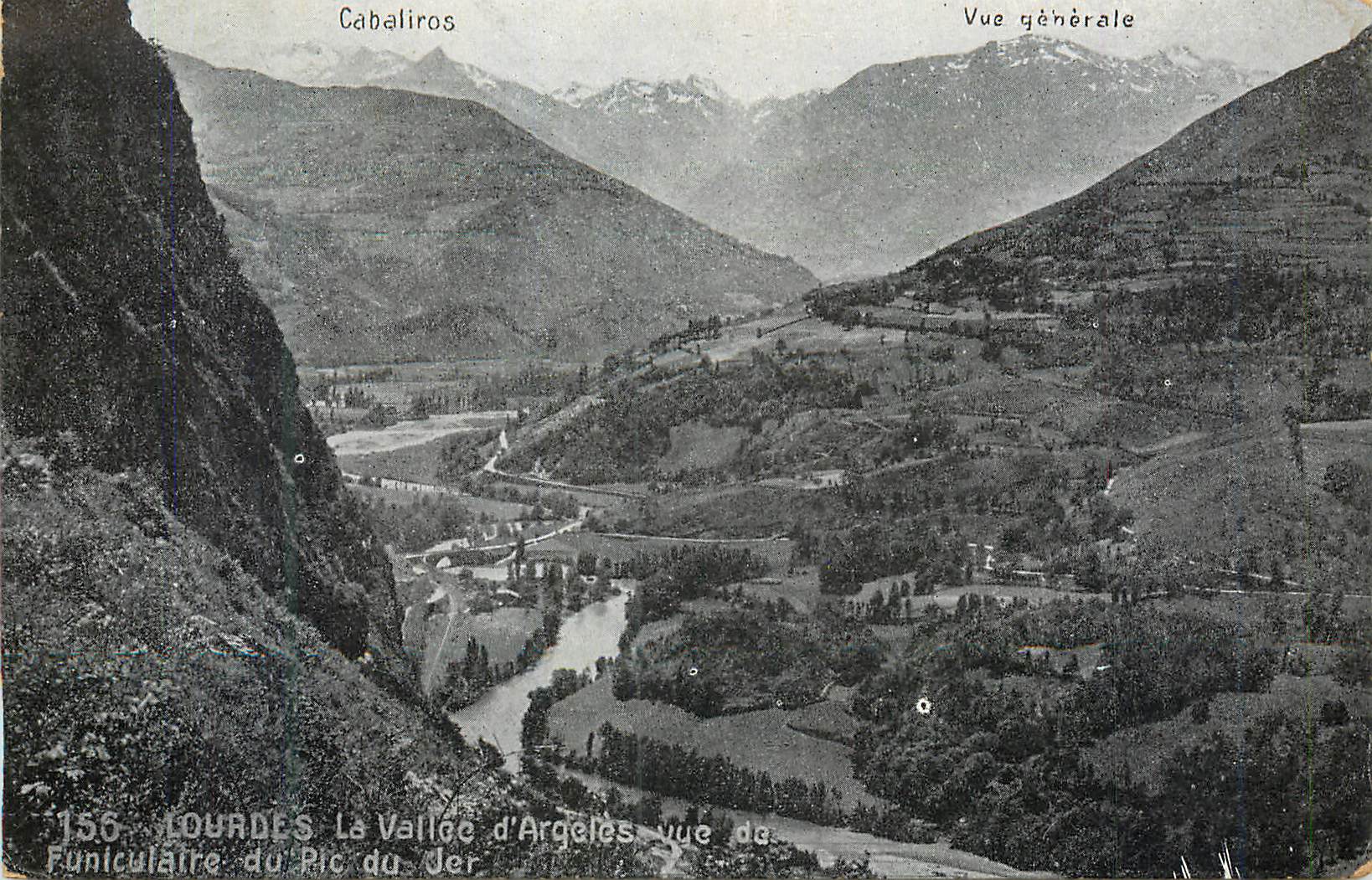 CPA Lourdes La Vallee d'Argeles vue de Funiculaire du Pic du Jer