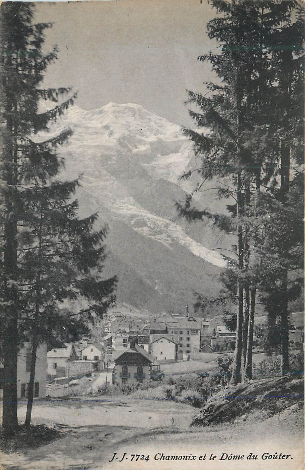 CPA Chamonix et le Dome du Gouter
