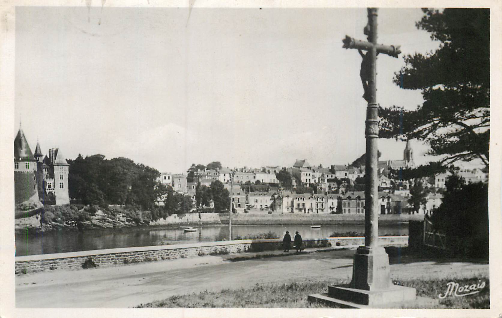 CPM Pornic (L Inf) Vue Generale de la Ville prise de la Corniche de Gourmalon