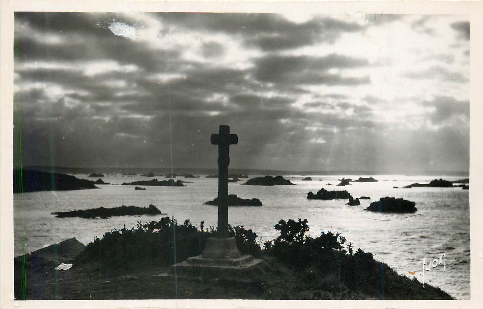 CPM Ile de Brehat (C du N) La Croix de Modez