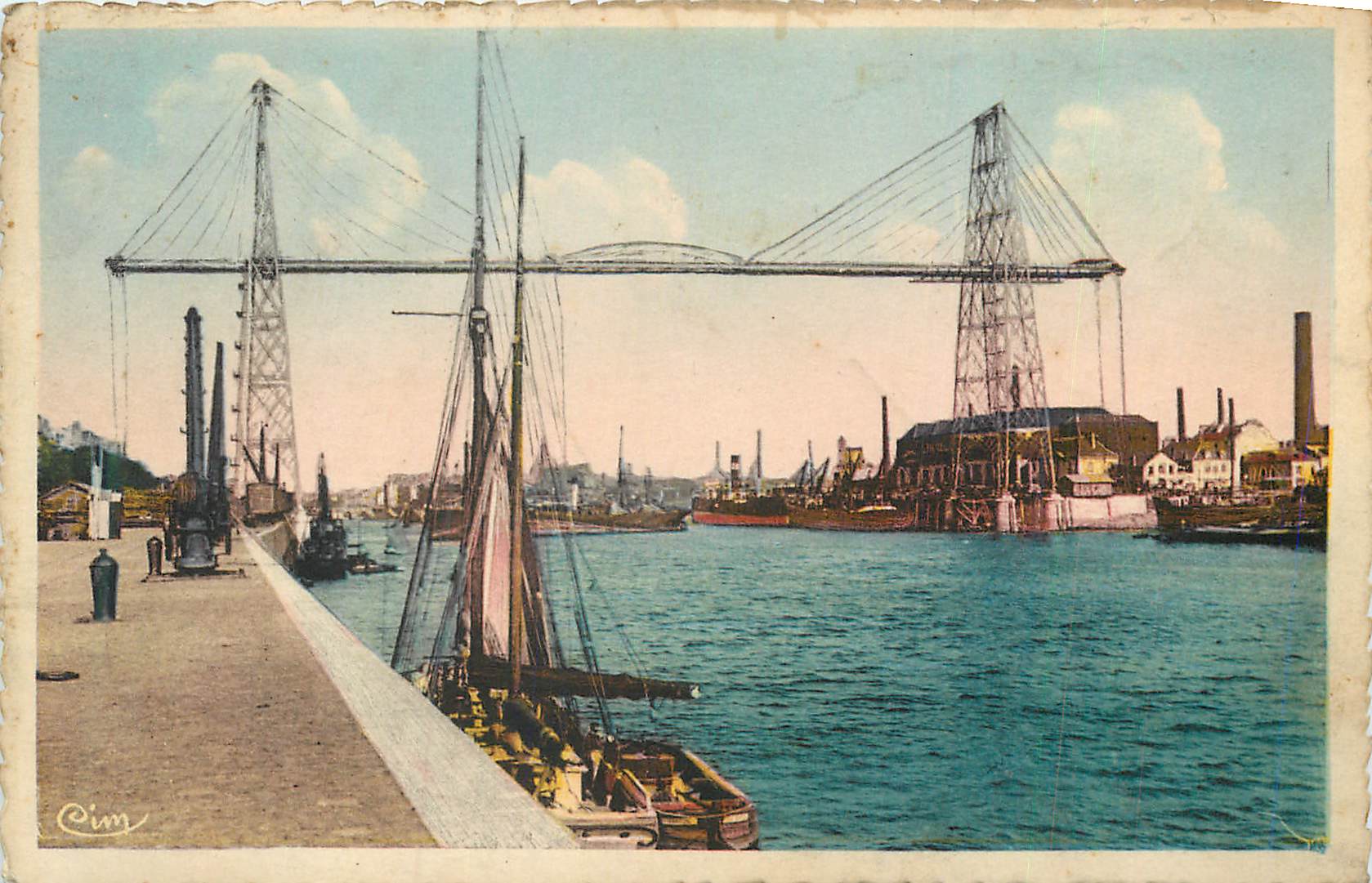 CPA Nantes (L Inf) le Pont Transbordeur Bateaux