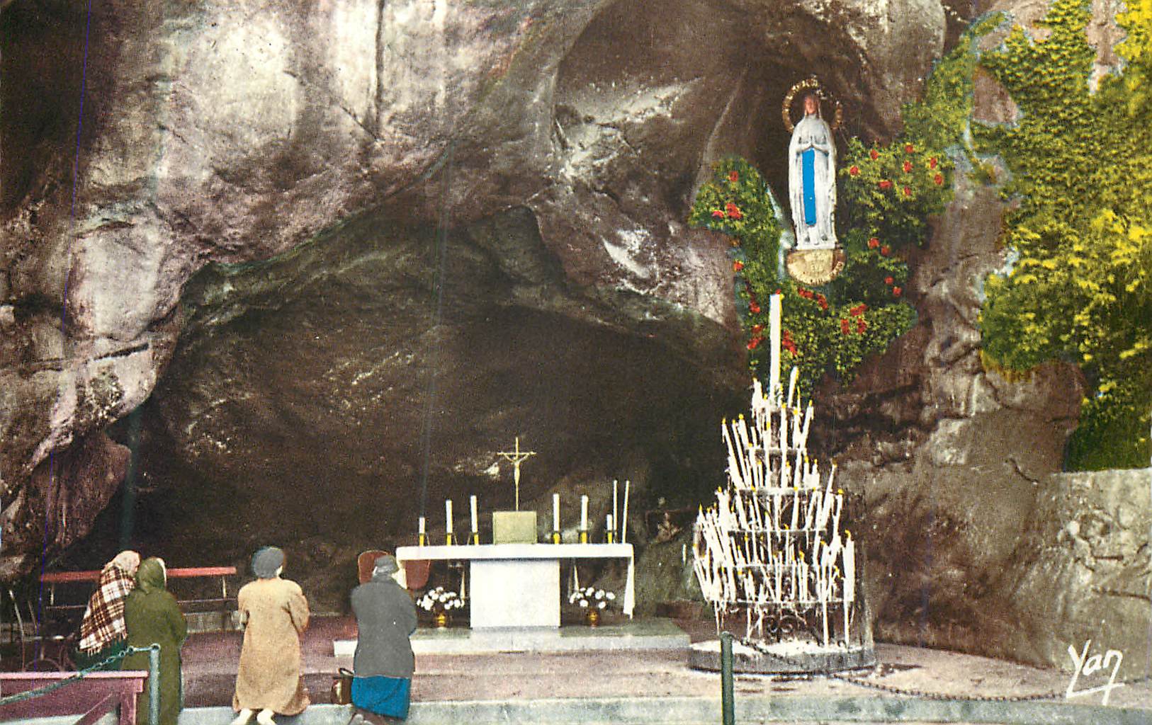 CPM Lourdes La Grotte Miraculeuse