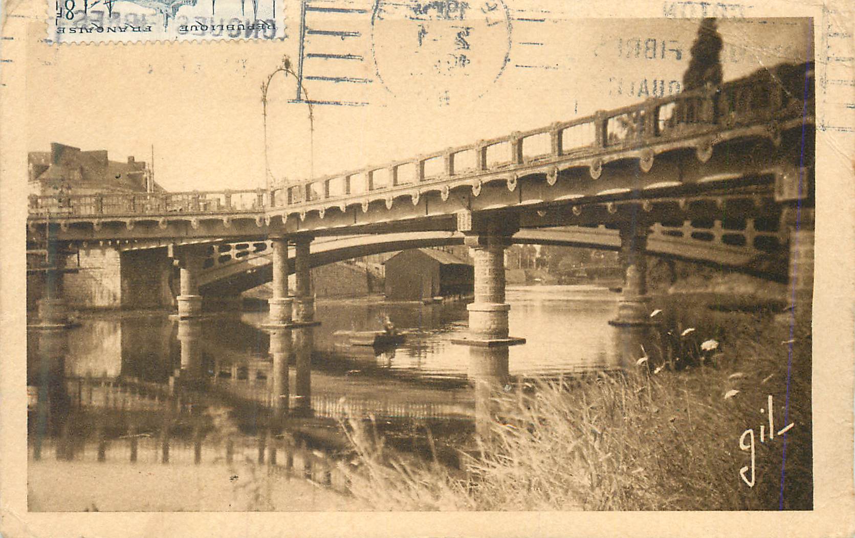 Pont sur la rivière à Châlons-sur-Marne — éditeur Gil, n° de série non visible
