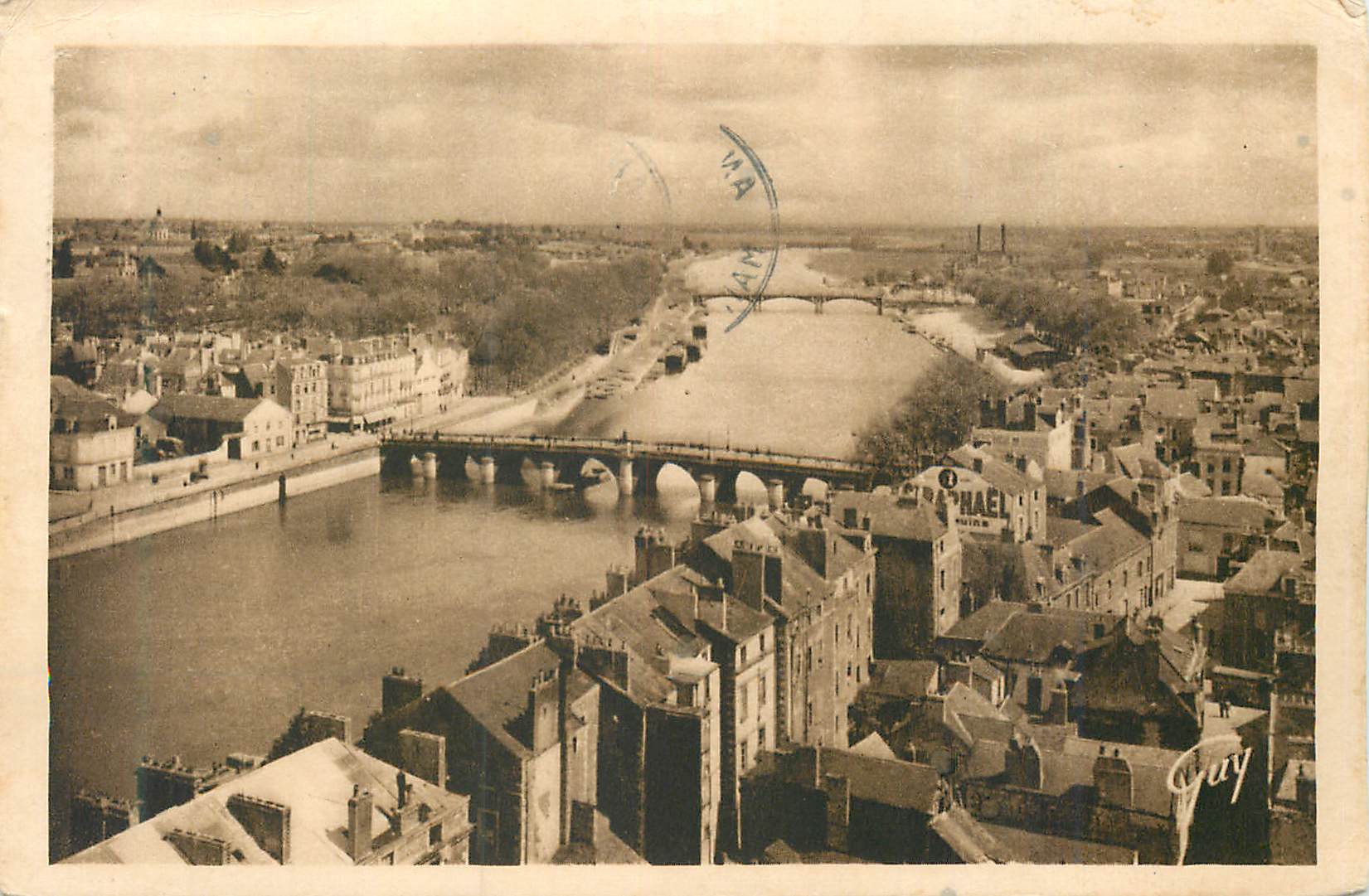 CPA Angers (Maine et Loire) Vue Generale sur la Maine