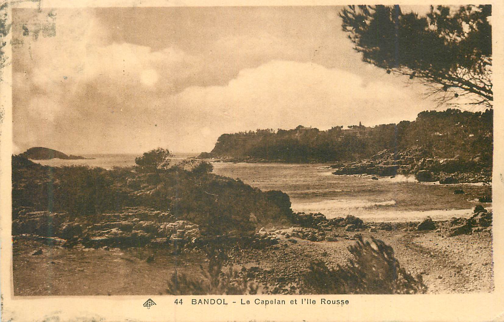 CPA Bandol Le Capelan et l'Ile Rousse