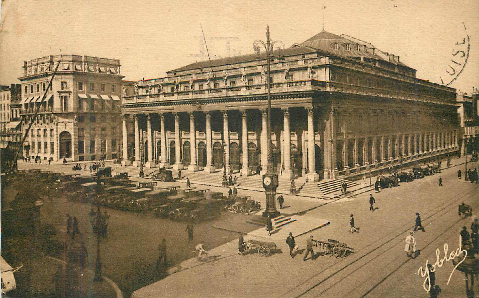 CPA Bordeaux Place de la Comedie et le Grand Theatre