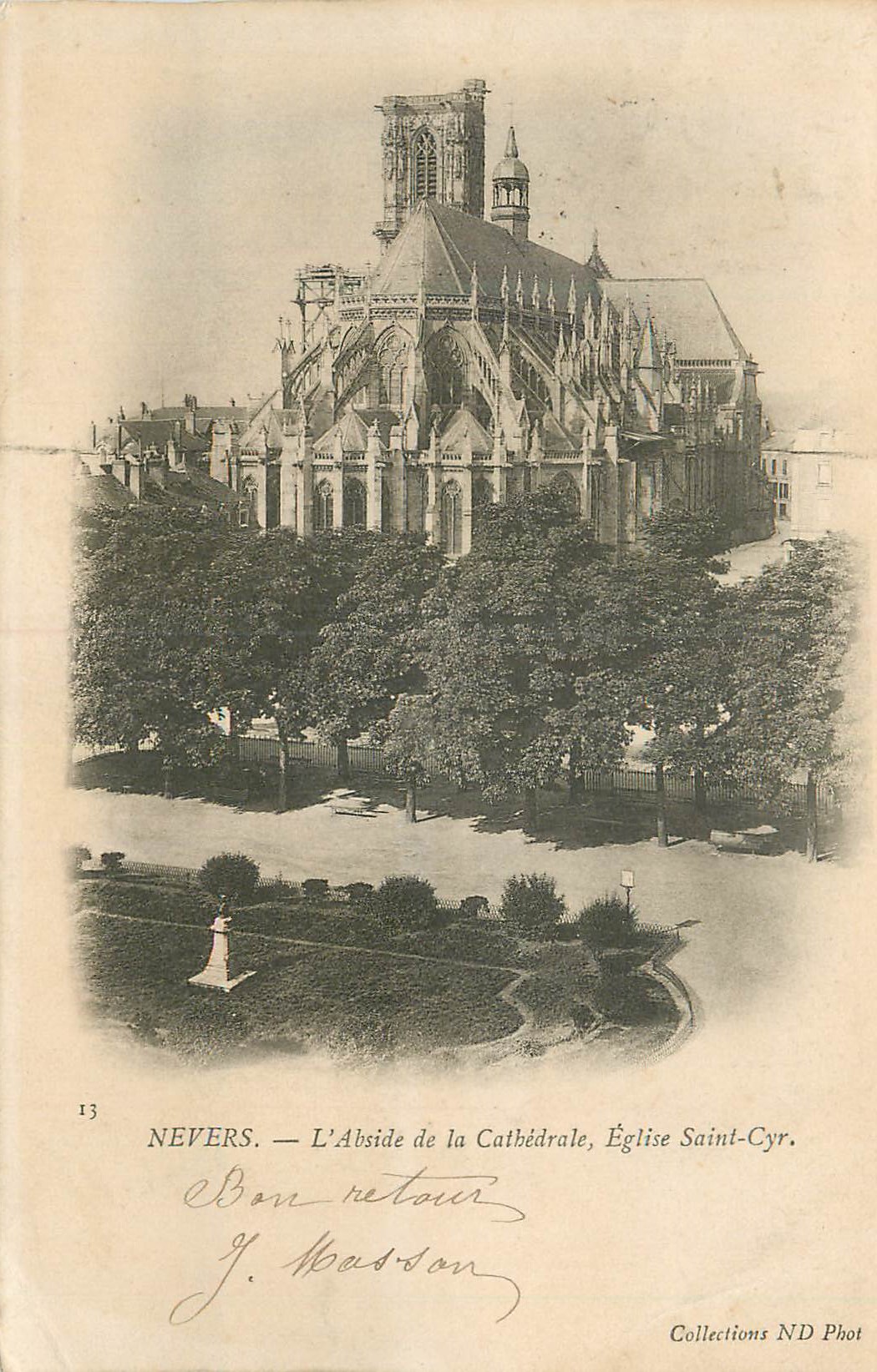 CPA Nevers L'Abside de la Cathedrale Eglise Saint Cyr