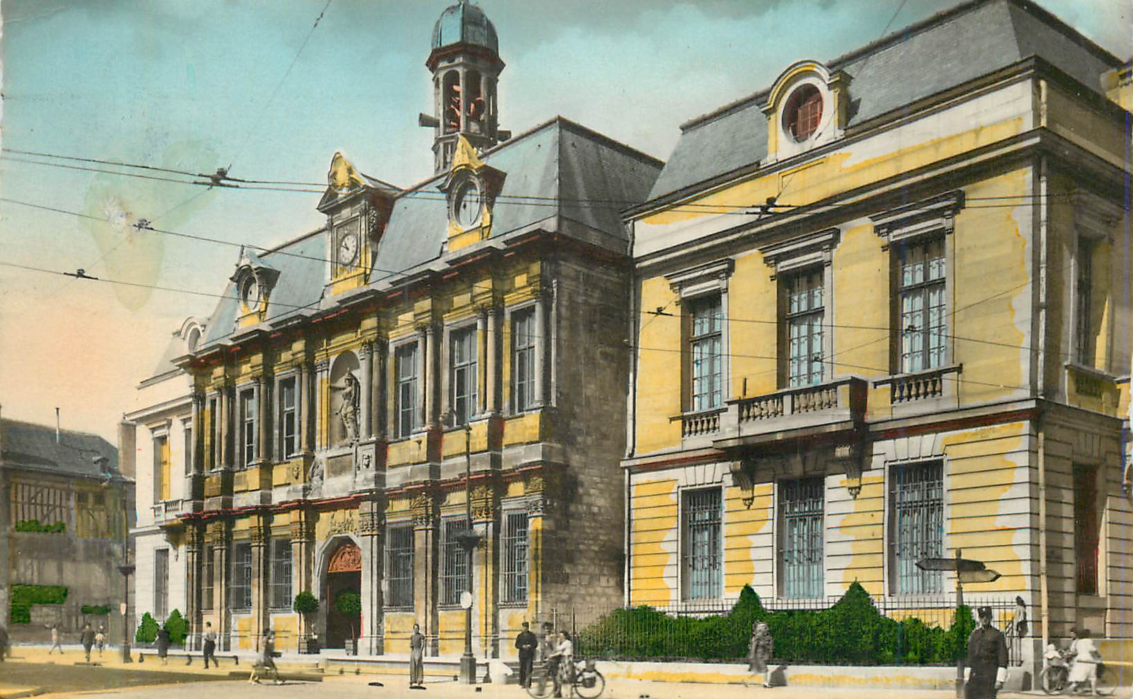 Hôtel de Ville de Liège — vue de la façade principale — éditeur anonyme, n° de série non visible