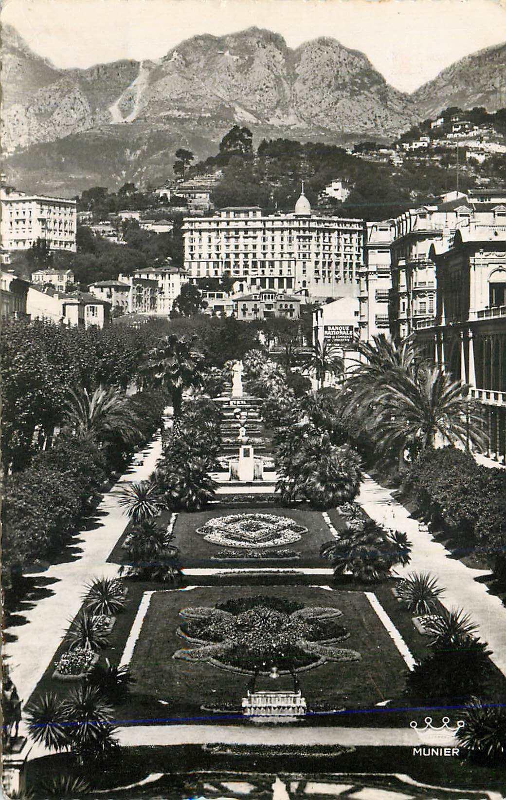 CPM Menton Le Jardin Public et les Montagnes de Ste Agnes