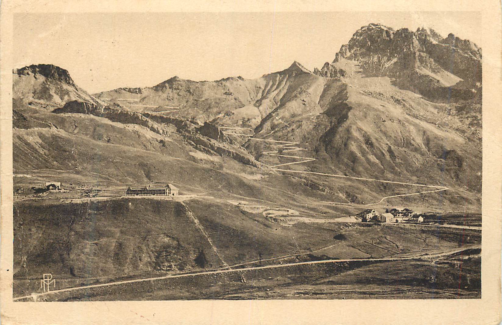 CPA Route des Alpes Le Lautaret Les Lacets du Galibier (2556 m)
