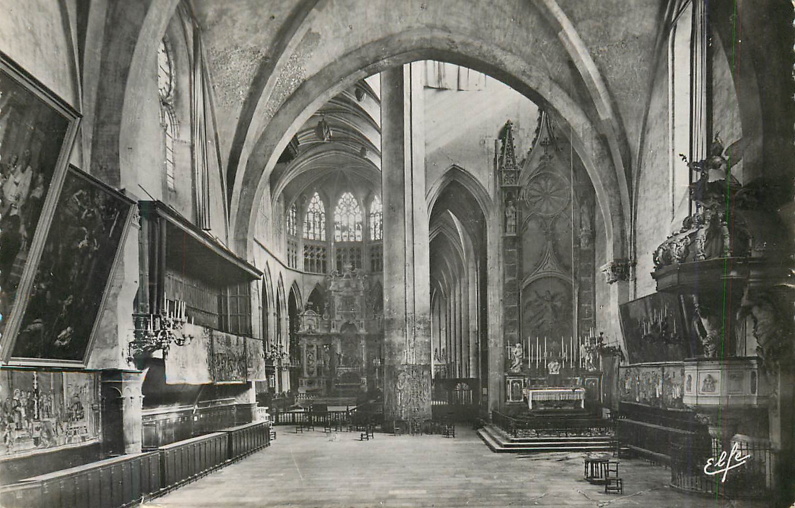 Intérieur de l'église Sainte-Croix de Toulouse — vue du chœur — Éditeur E. Le Fèvre, n° 123