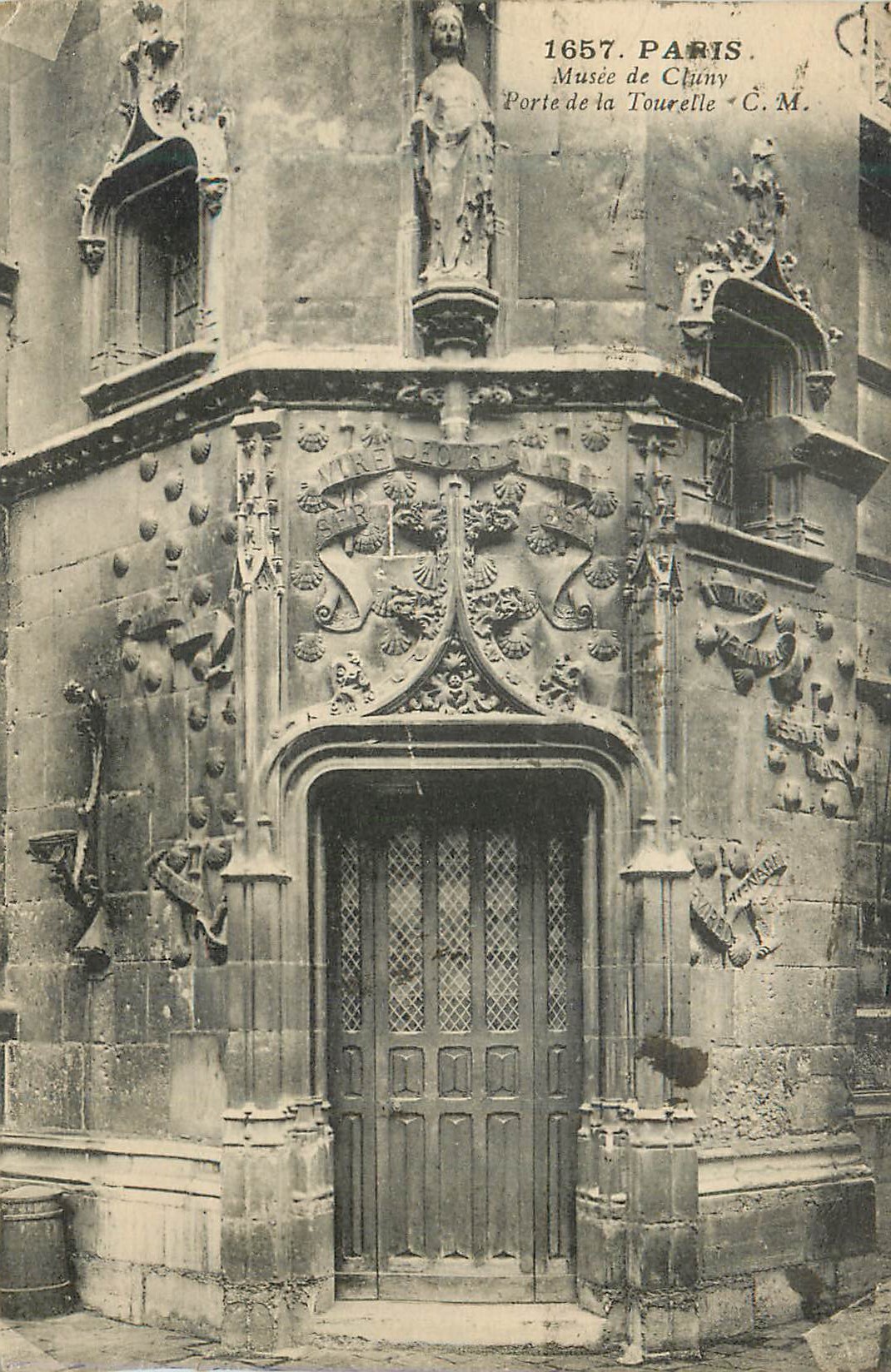 CPA Paris Musee de Cluny Porte de la Tourelle