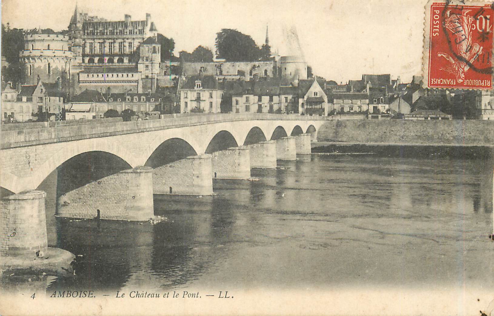 CPA Amboise Le Chateau et le Pont