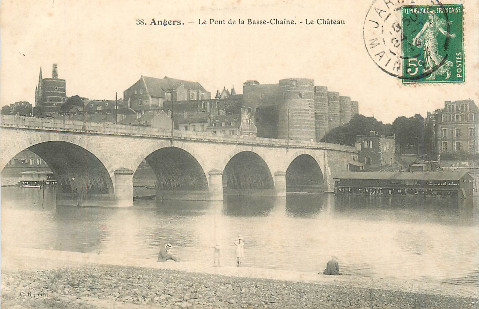 CPA Angers Le Pont de la Basse Chaine Le Chateau