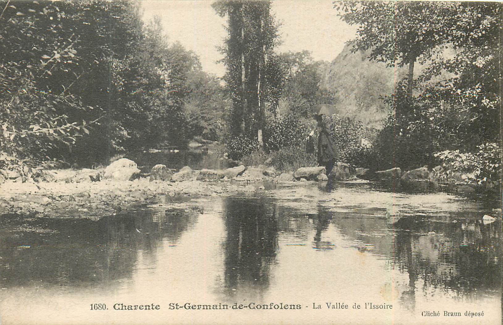 CPA Charente St Germain de Confolens La Vallee de l'Issoire