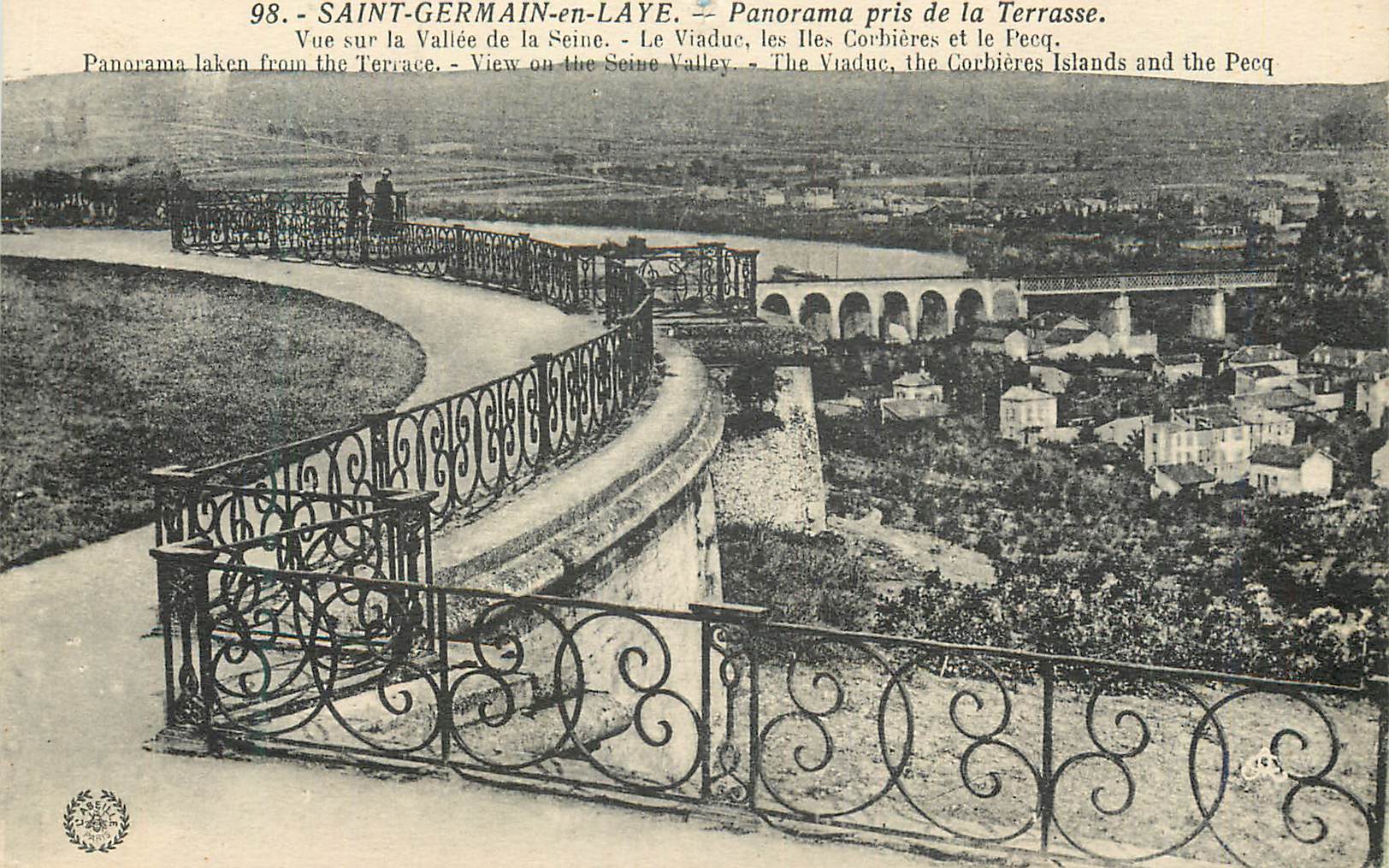CPA St Germain en Laye Panorama prise de la Terrasse