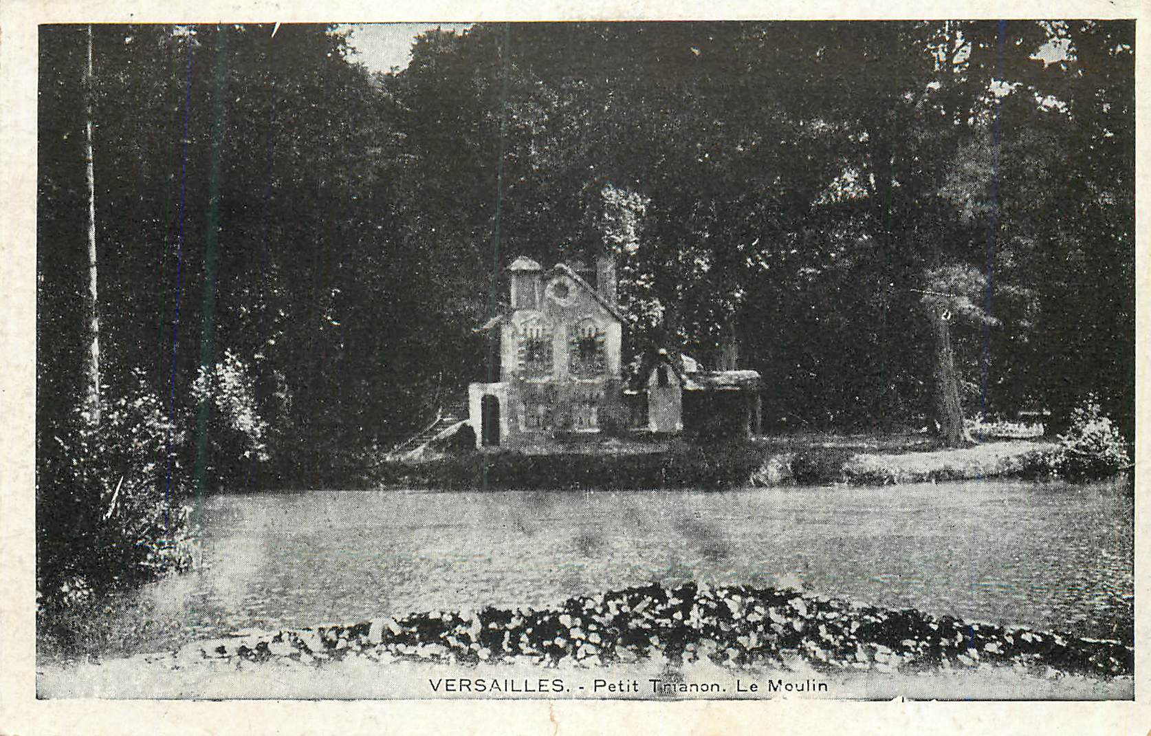 CPA Versailles Petit Trianon Le Moulin