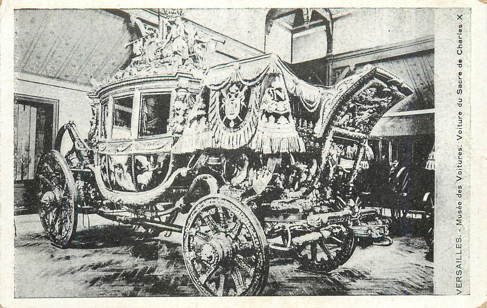 CPA Versailles Musee des Voitures Voiture du Sacre de Charles X