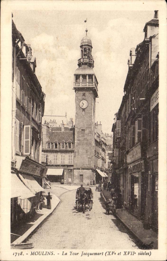 Moulins CPA La tour Jacquemart 