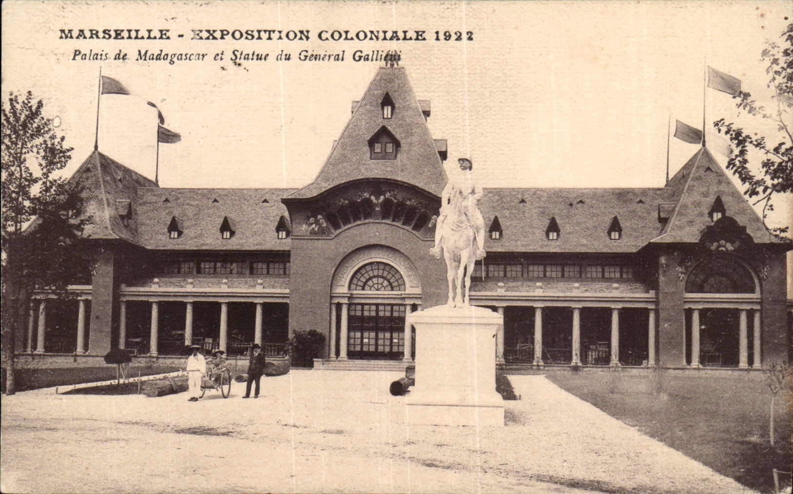 Marseille - Exposition Coloniale 1922 Palais de Madagascar et Statue de General Gailieni - CPA 