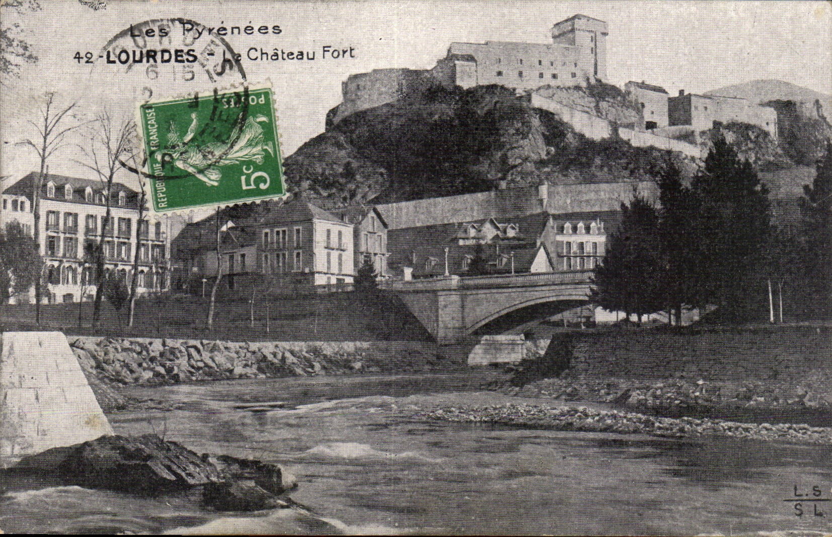 Lourdes CPA Le chateau fort