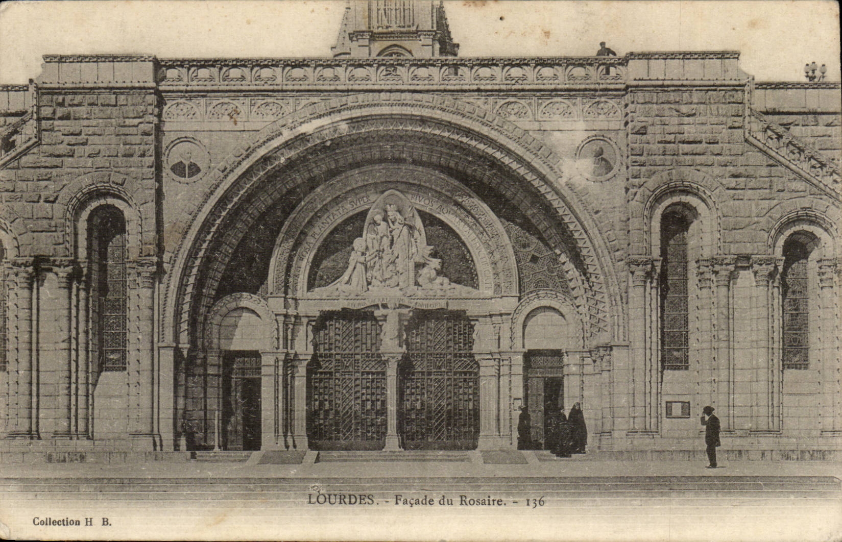 Lourdes CPA Facade du Rosaire