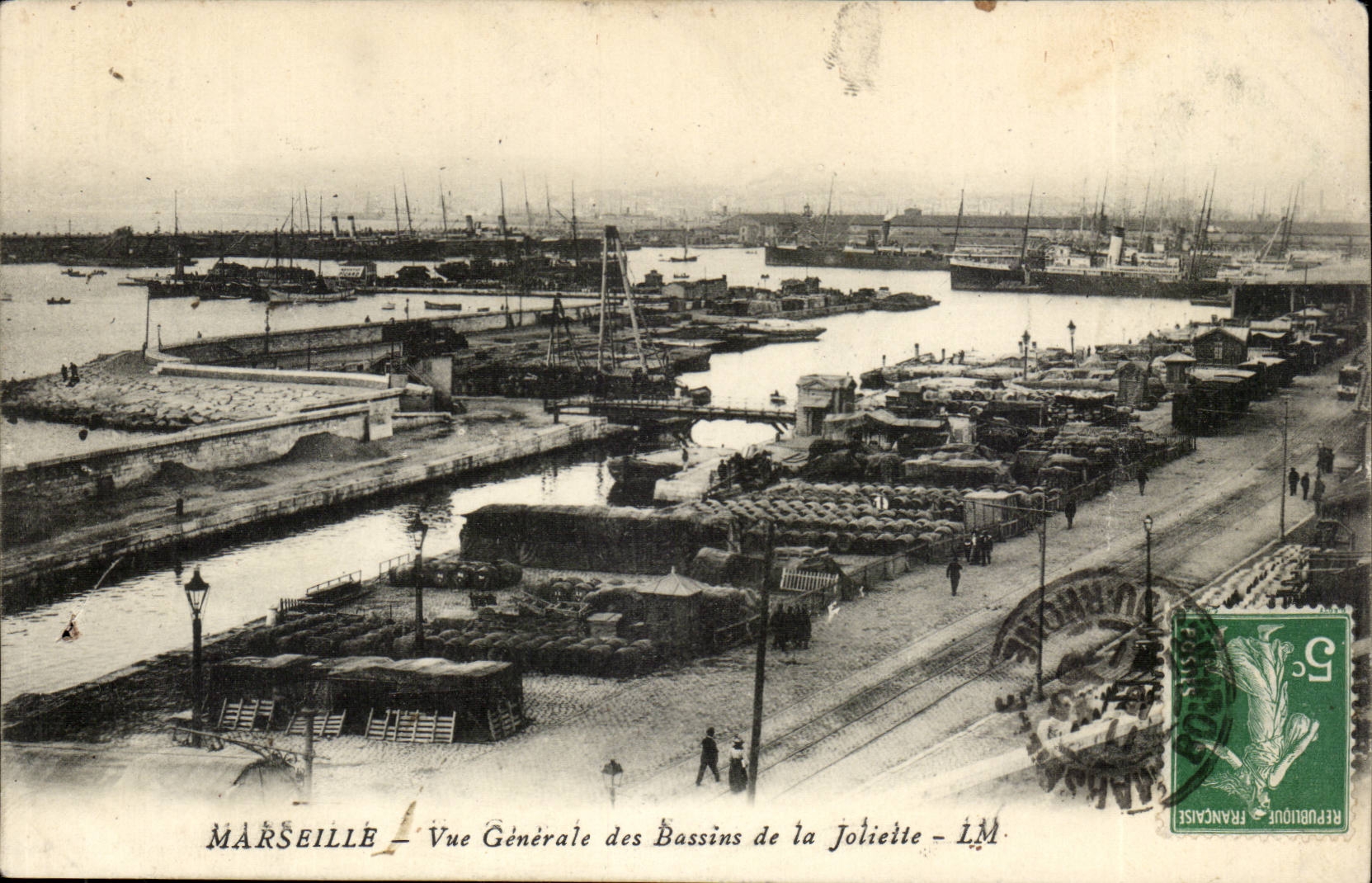 Marseille CPA Vue generale des bassins de la Joliette