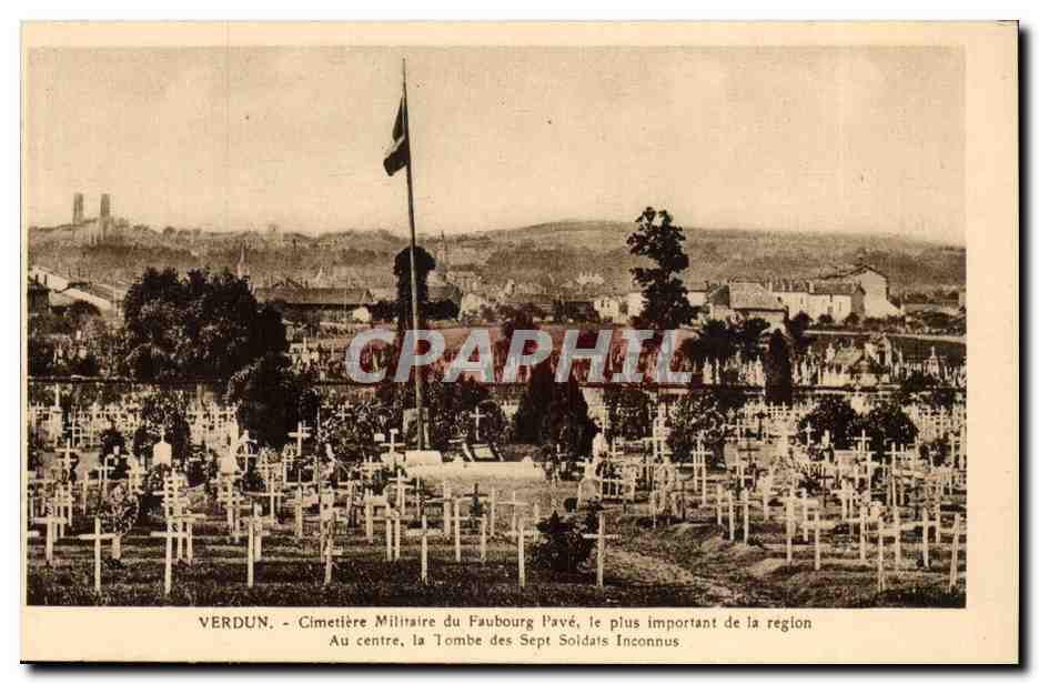 Verdun - Militärgewölbe des Faubourg Pavé, das wichtigste der Region — In der Mitte, das Grab der Sieben Unbekannten Soldaten