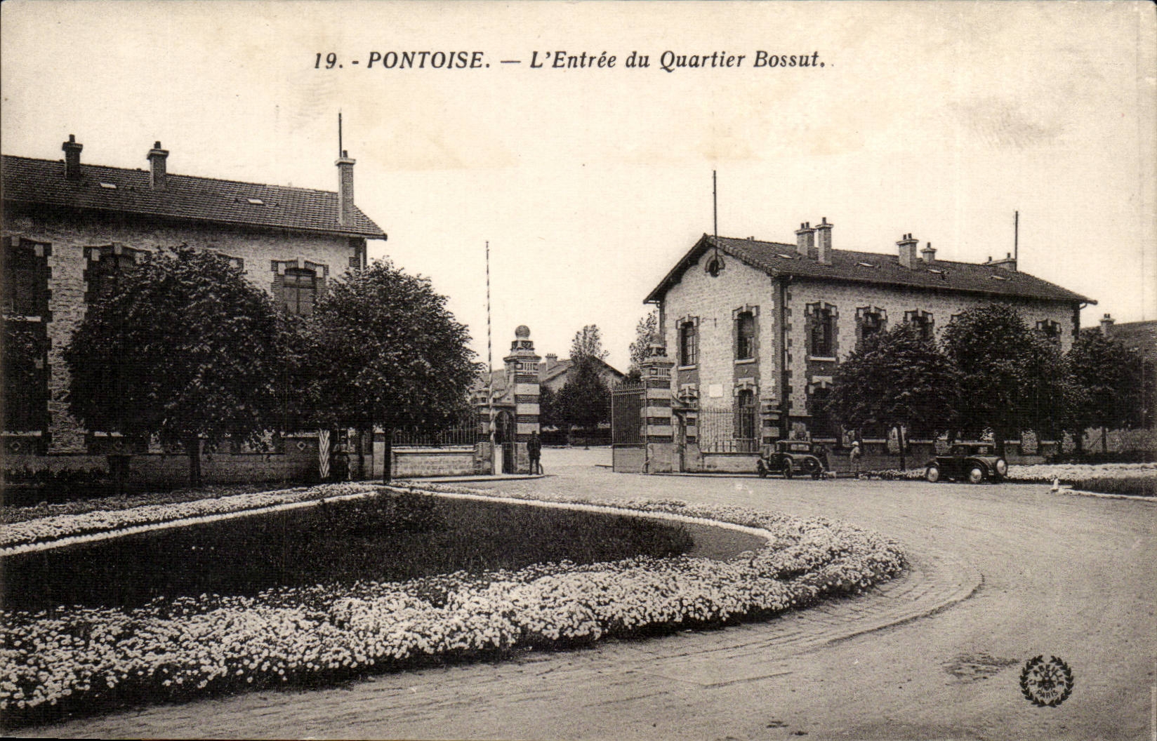 Pontoise - L'Entree du Quartier Bossat - CPA 