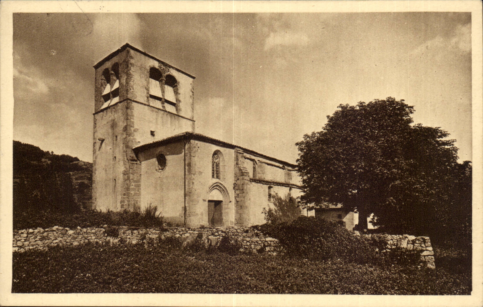 Saint Just en Chevalet CPA Notre DAme du chateau