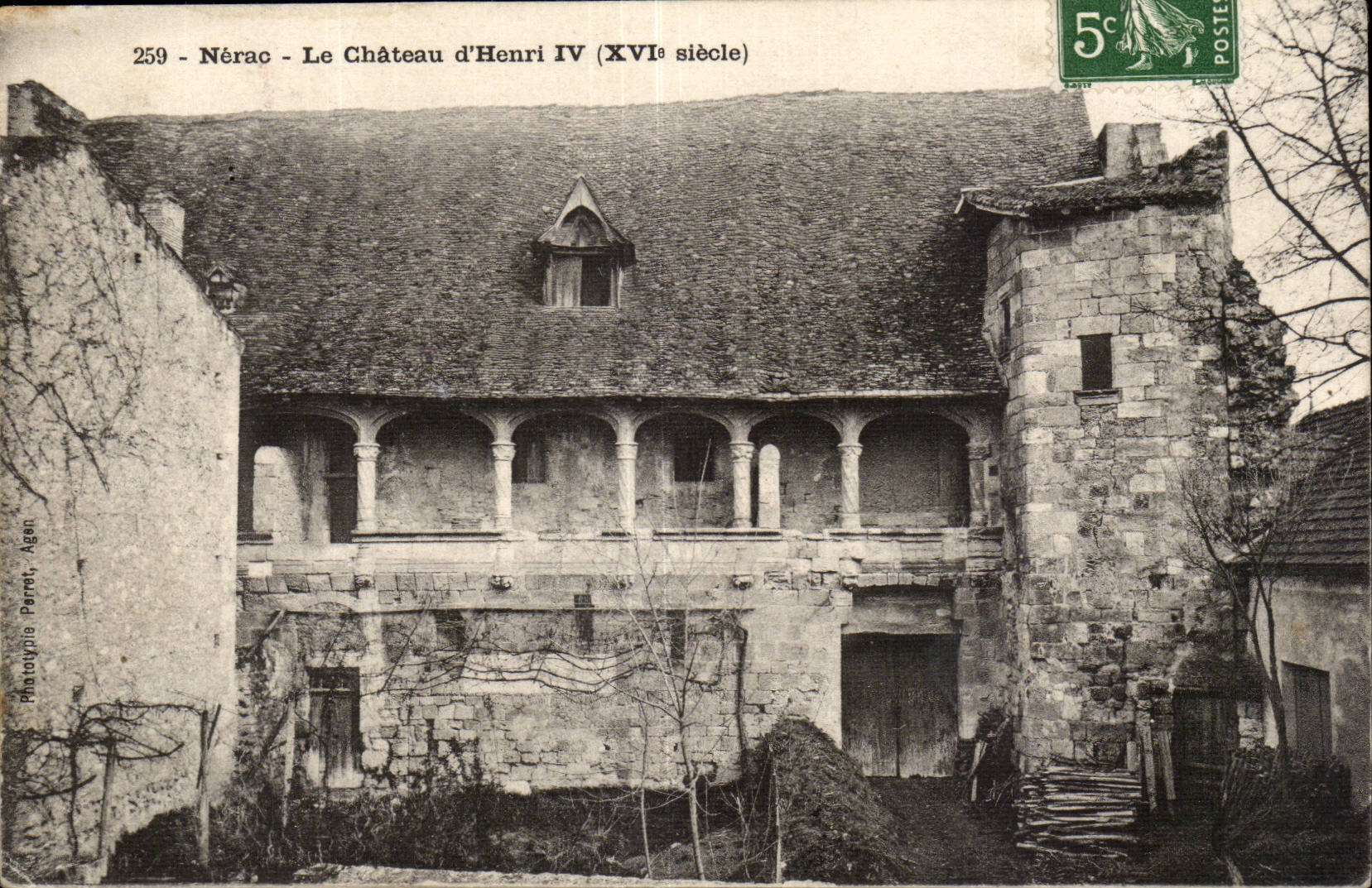 Nerac CPA Le chateau d'Henri IV (16eme)