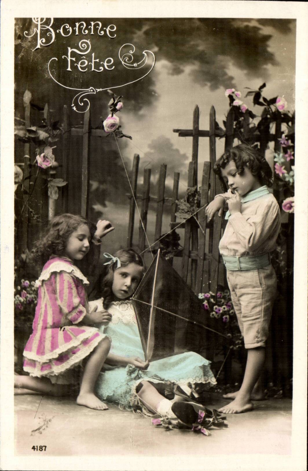 CPA FAntaisie Cerf volant Enfants Bonne fete