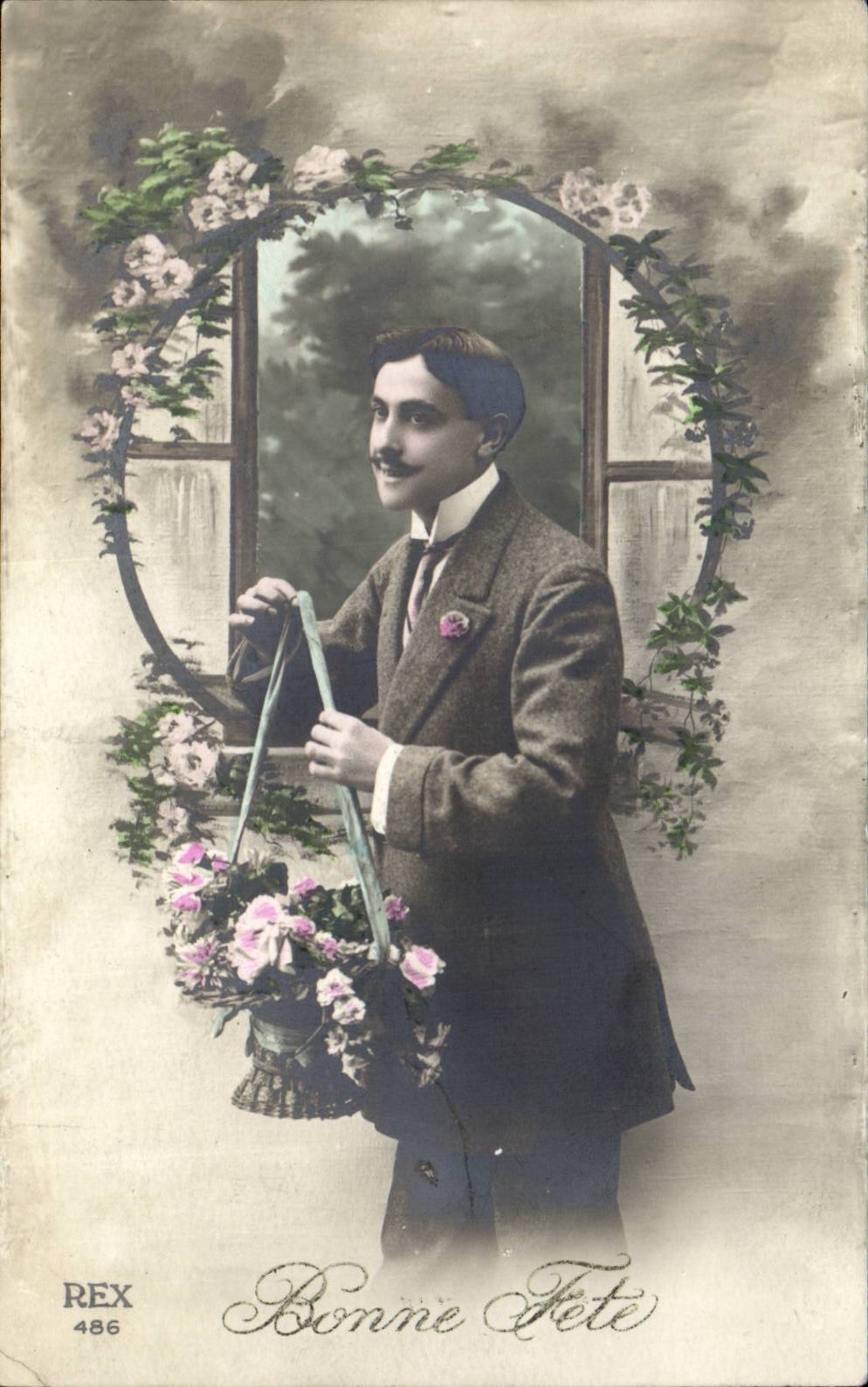 CPA Fantaisie Homme Bonne fete Fleurs