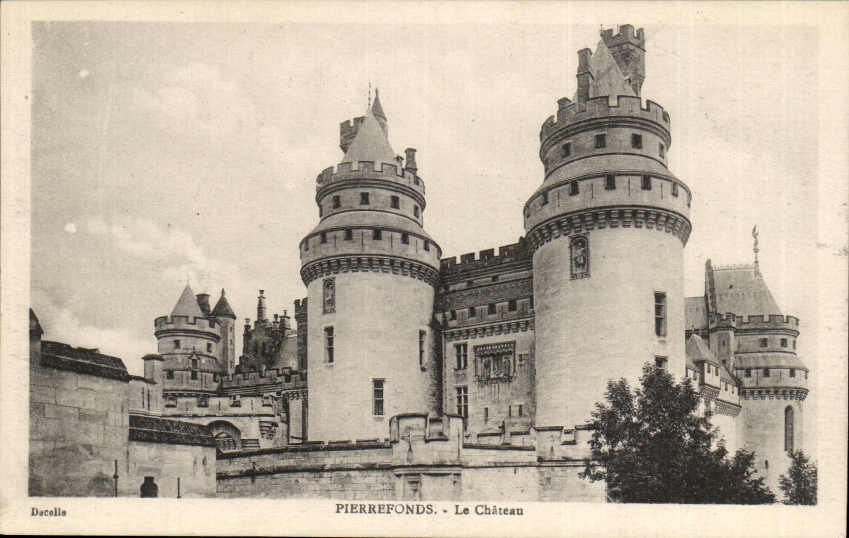 PierreFonds - Le Château — Decelle