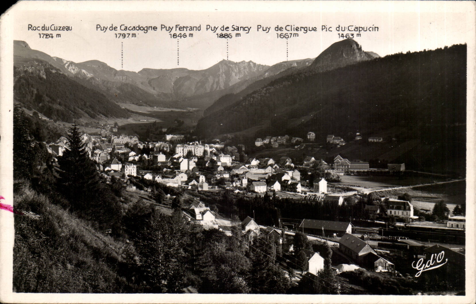 Le Mont-Dore — Vue générale — Photo-Éd. G.d'O. (P.-de-D.)