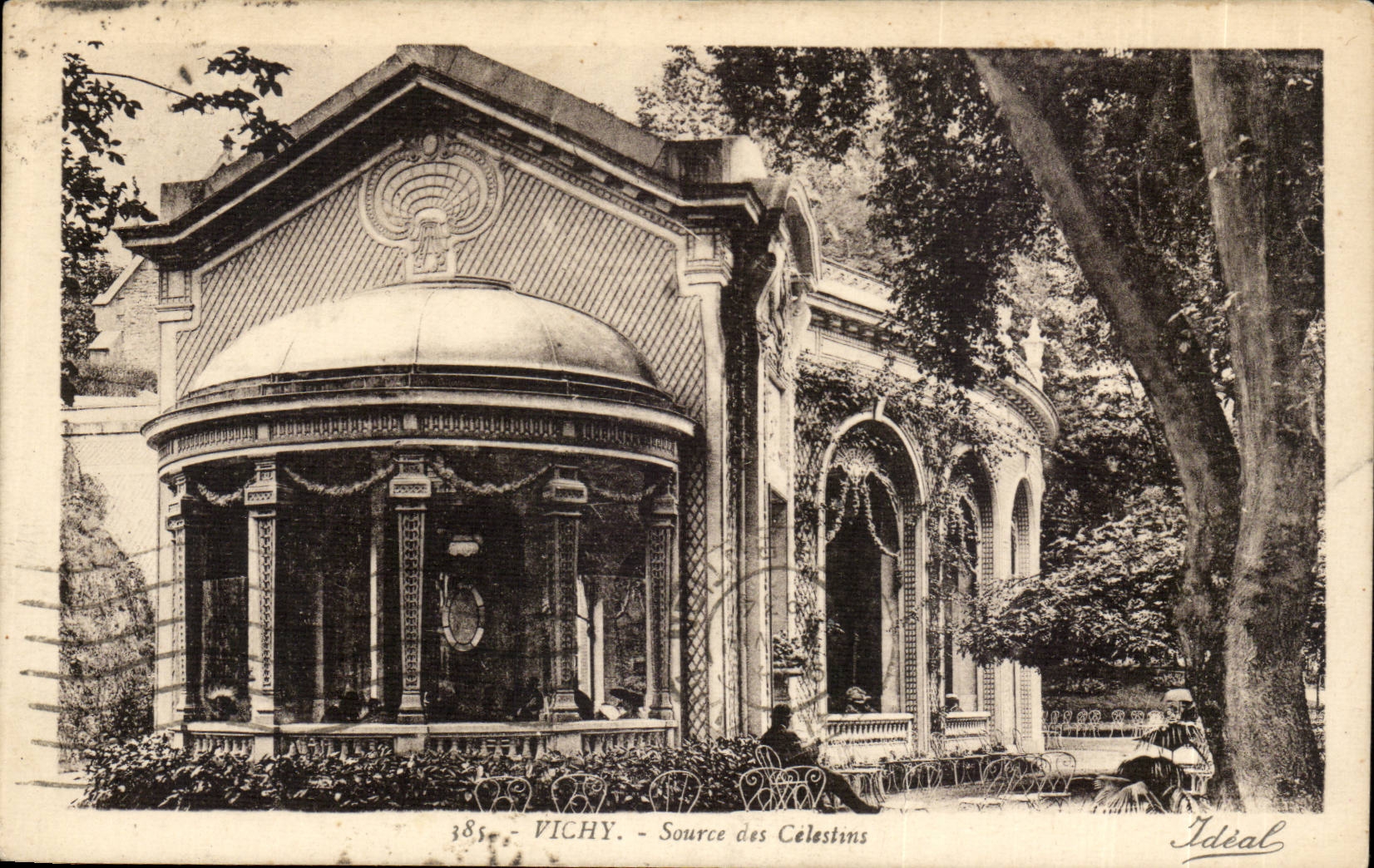 Vichy CPA Sources des CElestins