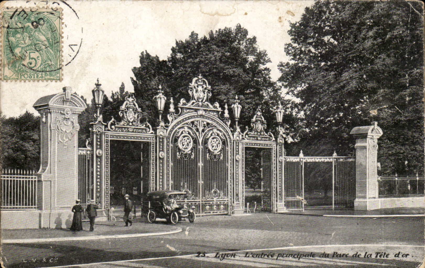 Lyon CPA L'entree principale du parc de la Tete d'or