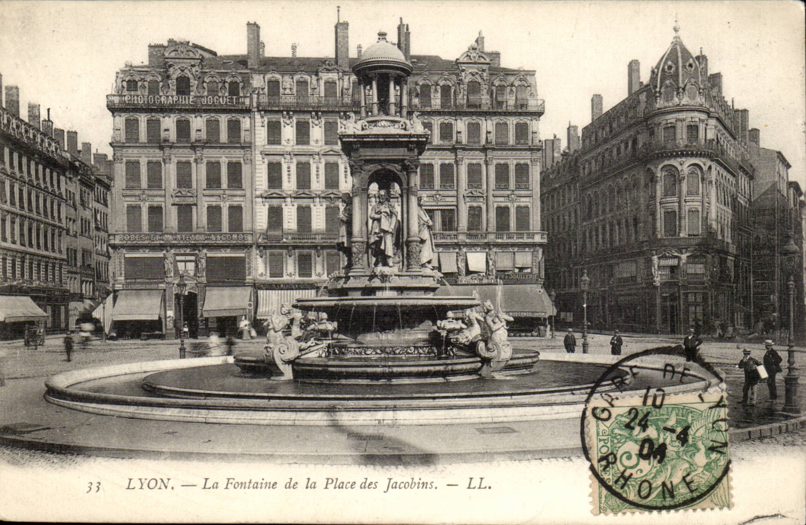 Lyon CPA La fontaine de la place des Jacobins