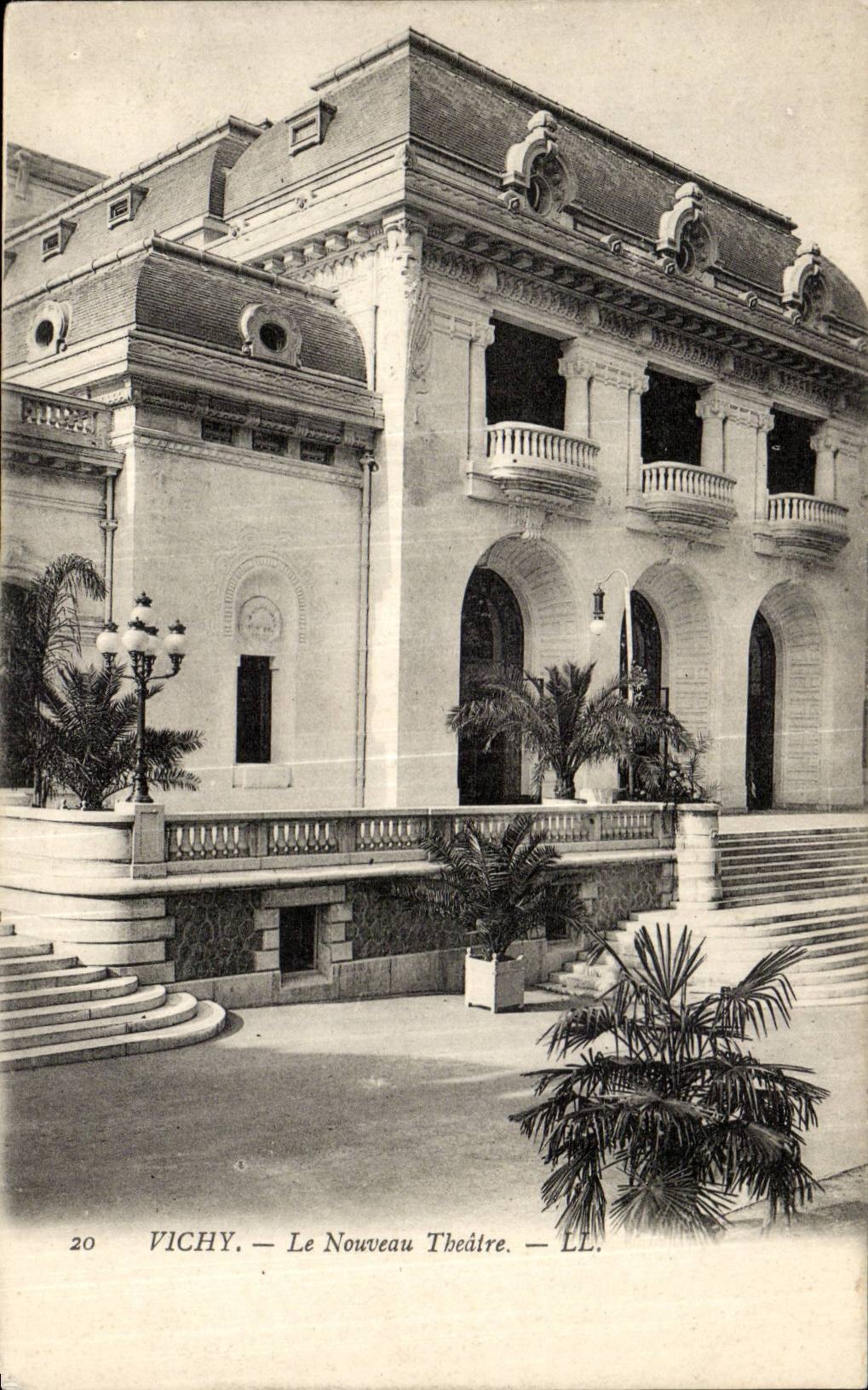 Vichy - Le Nouveau Theatre - CPA 