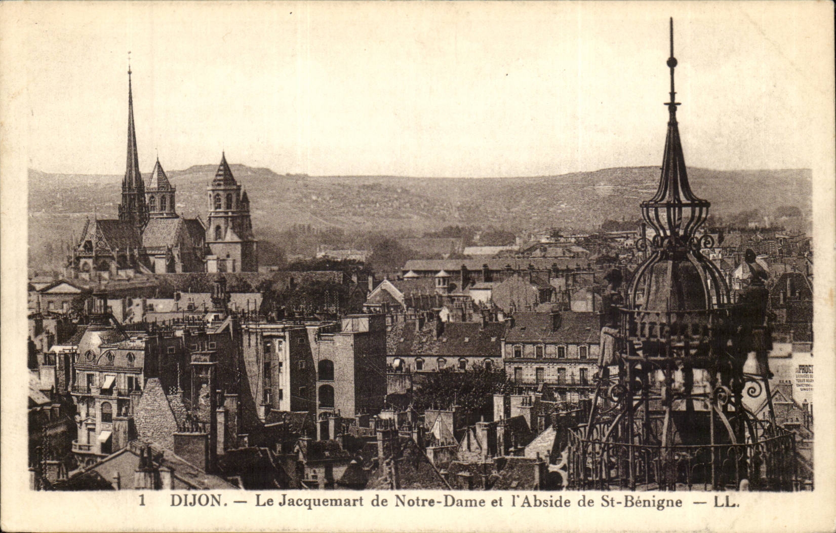 Dijon CPA Le Jacquemart de Notre DAme et l'abside de St Benigne