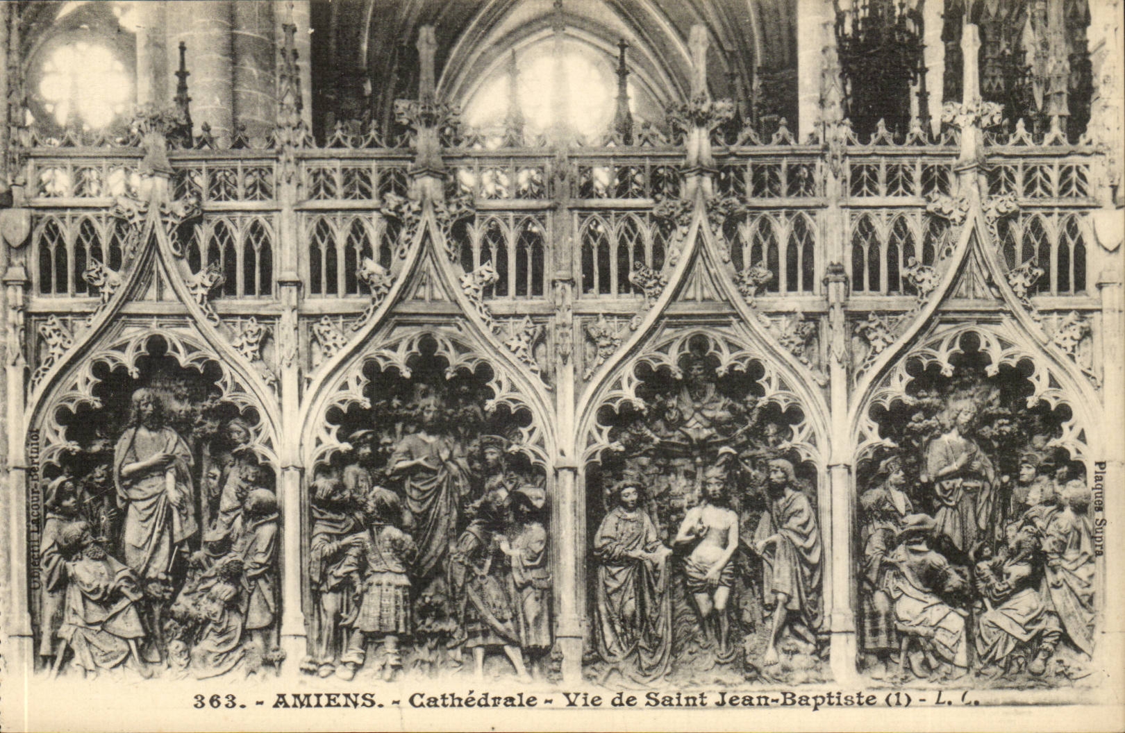 Amiens CPA Cathedrale Vue de Saint Jean Baptiste