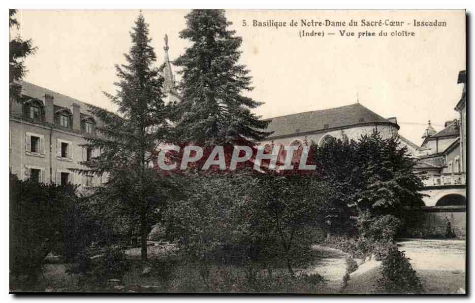Basilique de Notre-Dame du Sacré-Cœur — Issoudun (Indre) — Vue prise du cloître